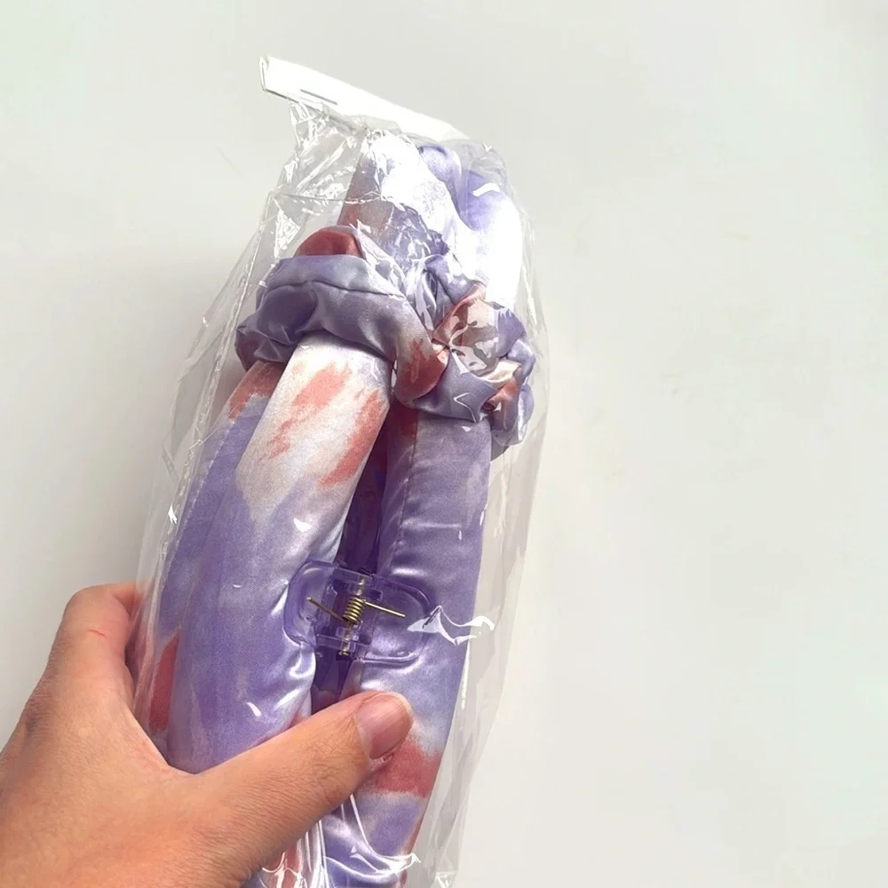 NWT heatless hair curler set